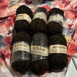 6 Skein Lot Patons Shetland Chunky Tweeds Yarn in ‘Earthy Brown’
